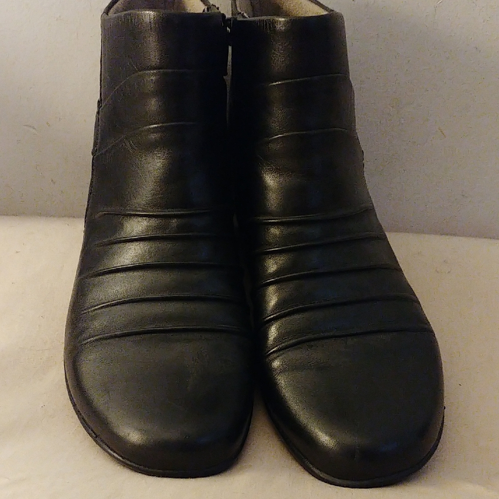 Naturalizer Caldo Leather Ankle Boots